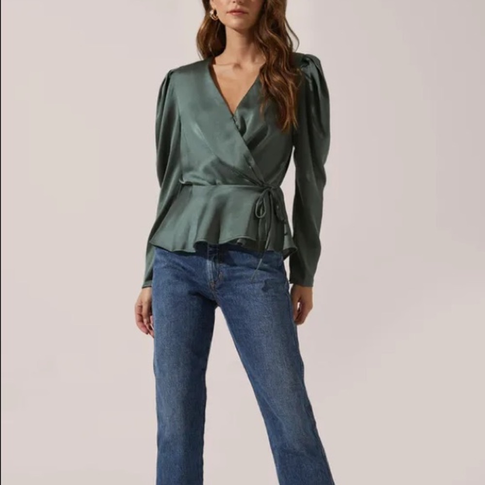 ASTR The Label Wrap Front top